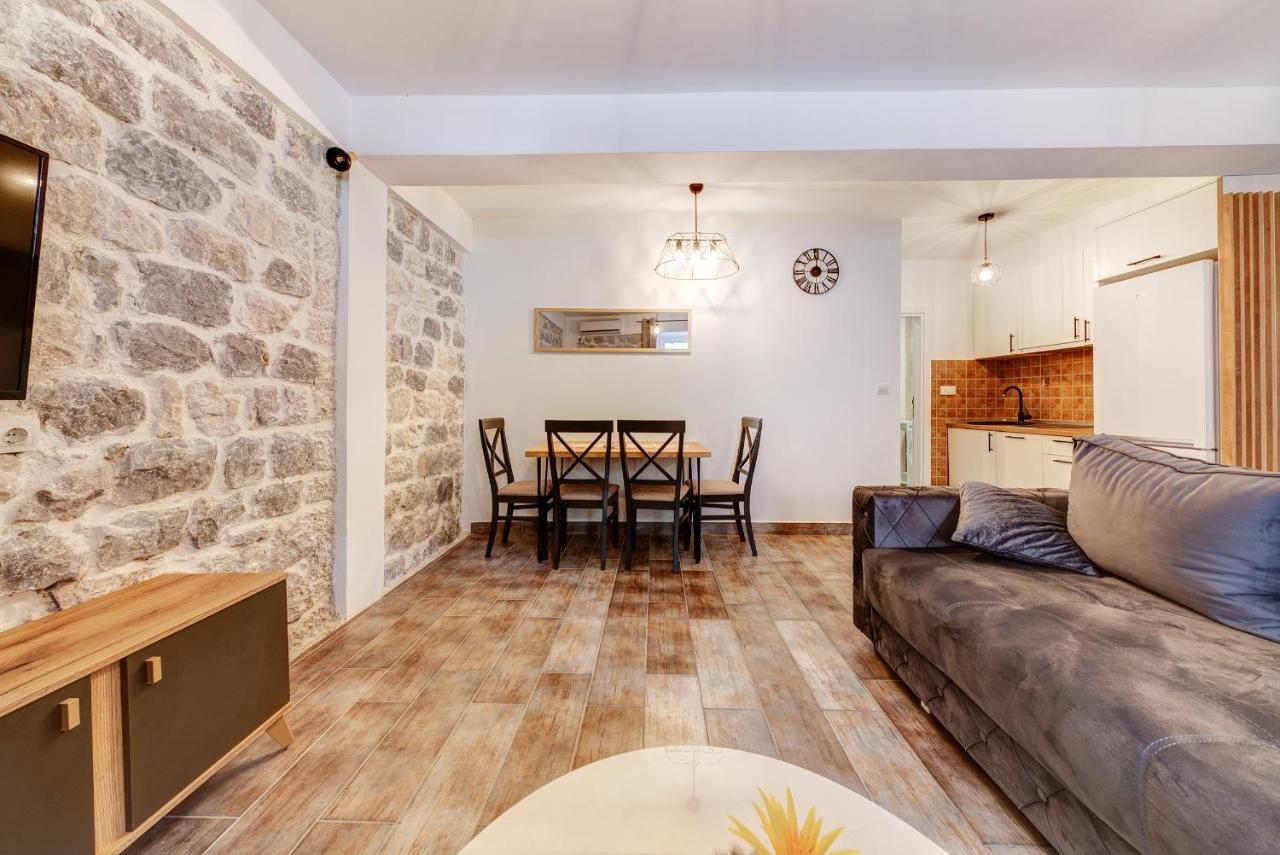 Happy Home Apartments Kotor Exterior foto